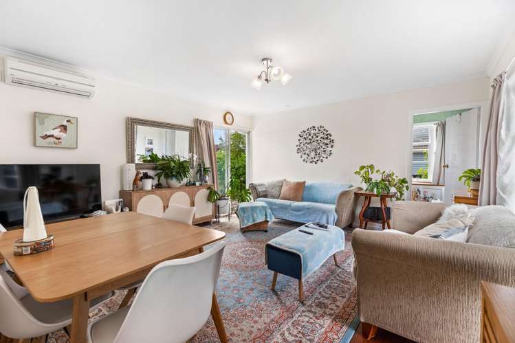 70 Buscomb Avenue Henderson_8