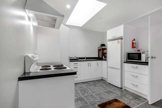 6/17 Wellington Street Hamilton East_2