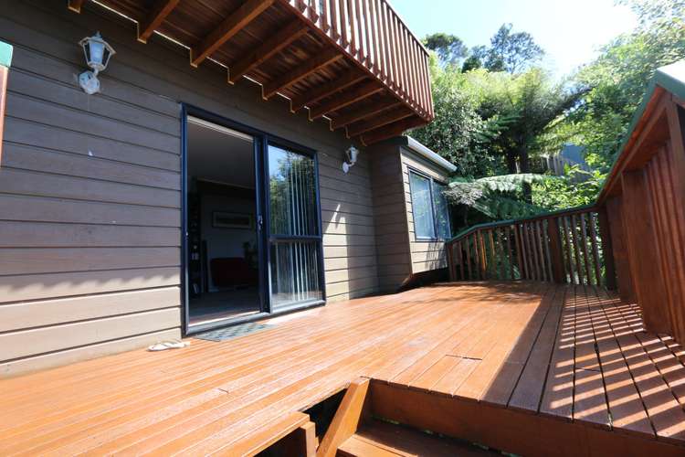 7 Kauri Point Road Laingholm_13