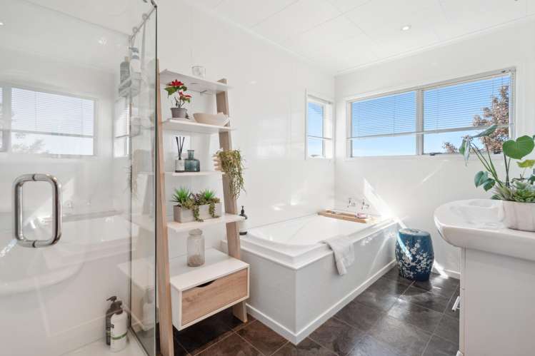 11 Rewa Place Lansdowne_16