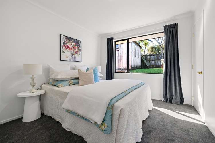 9 Louvain Place Greenhithe_13