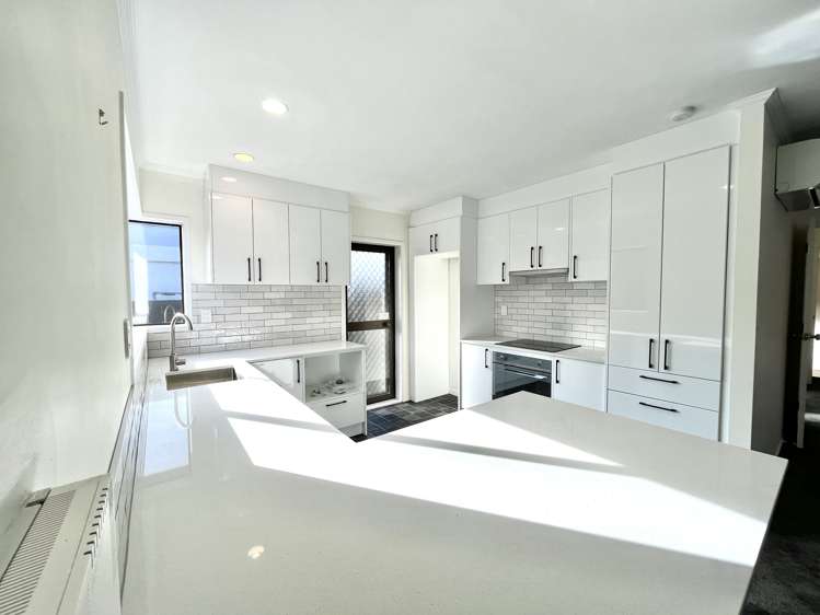 1 Forest Glen Orewa_2