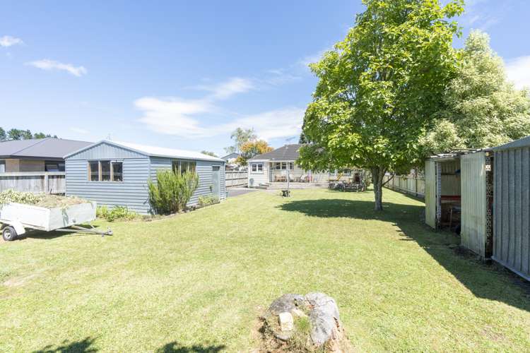 83 Montgomery Crescent Bader_22