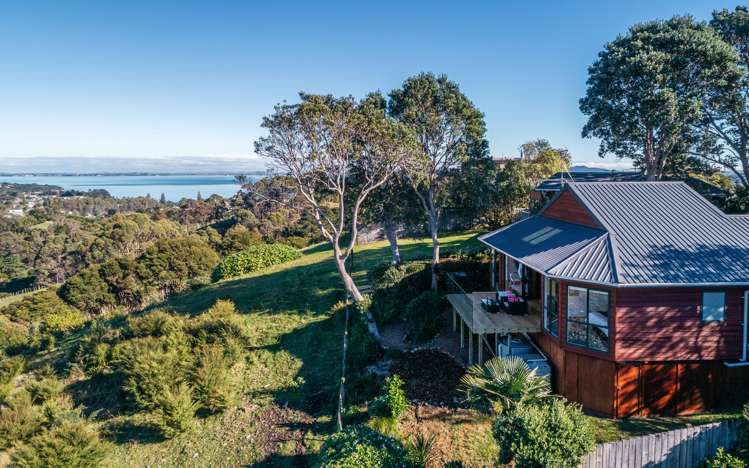 35 Junction Road Oneroa_1