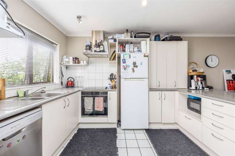 98c Naylors Drive Mangere_1