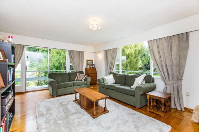 32 Ellesmere Crescent Pakuranga Heights_3