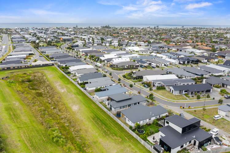 132 Coast Boulevard Papamoa_18