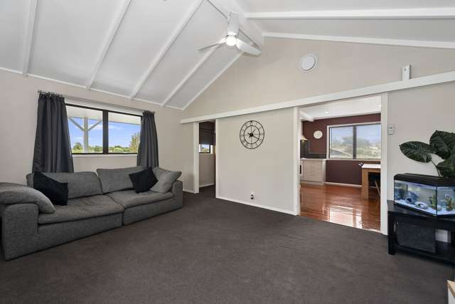 27 Cypress Crescent Pukete_2