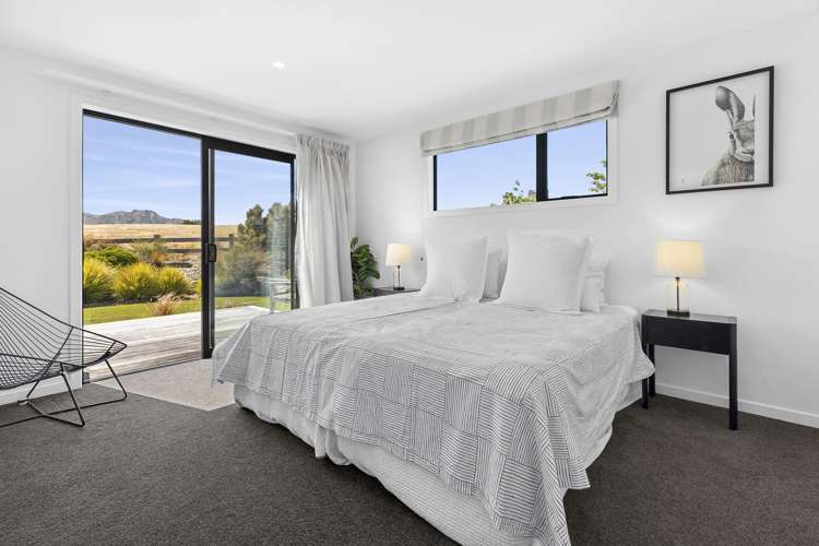 75 Infinity Drive Wanaka_14