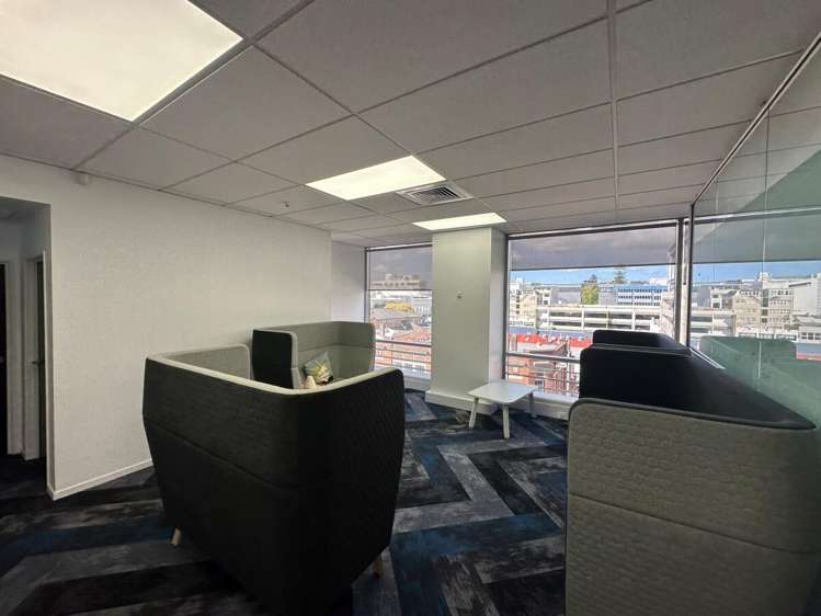 414 Khyber Pass Road Newmarket_5