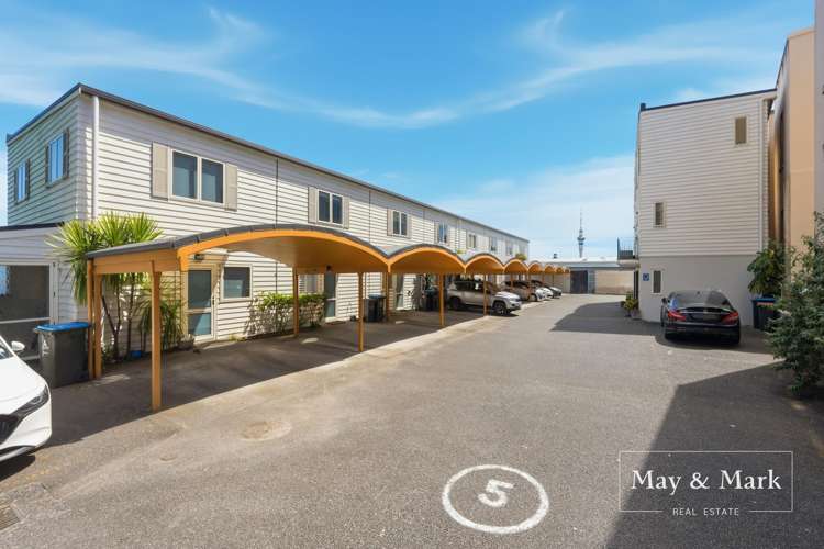 122F Newton Road Eden Terrace_11