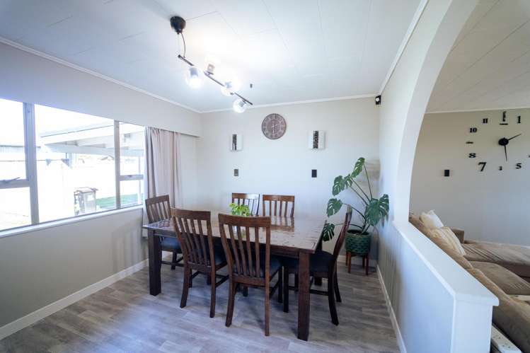 243 Flaxmere Avenue Flaxmere_3