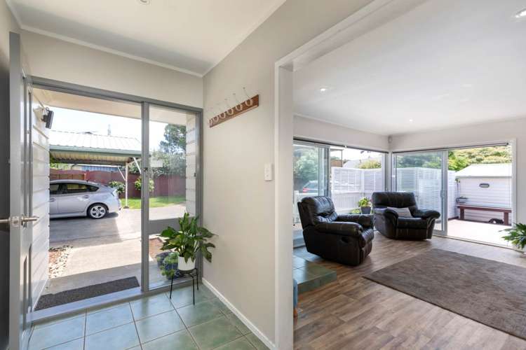 11 Lakeside Drive Pahurehure_17