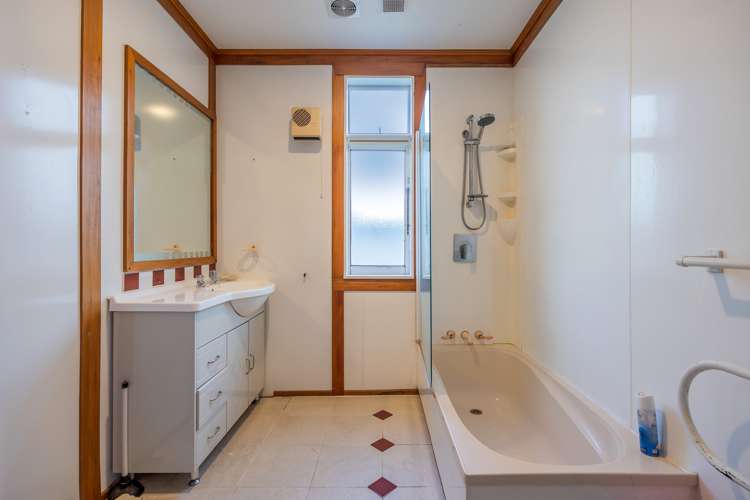 25 Preston Avenue Mount Albert_11