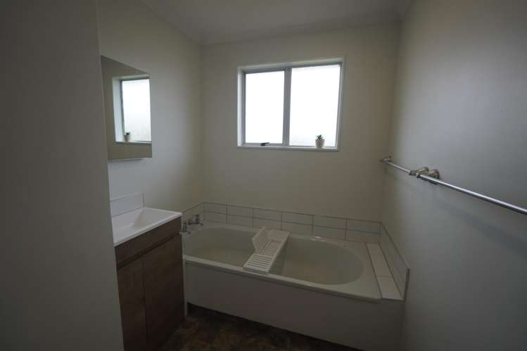  141 Makino Road Feilding_10