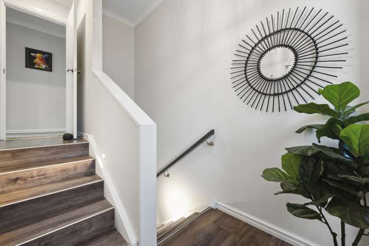 10 Crowther Terrace Waipahihi_24