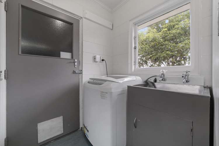 3/145 College Street Awapuni_11