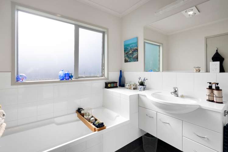 2 Parkvue Drive Bell Block_18