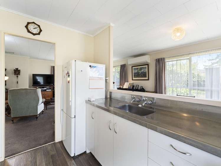 29 Heather Green Avenue Meremere_5