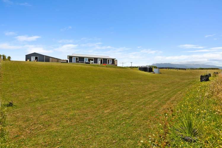 11 Leith Road Okato_31