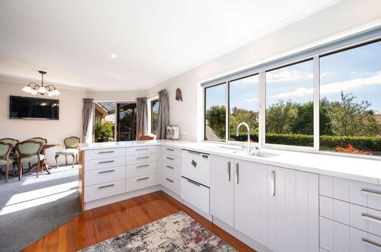 6 Kingsford Drive Stoke_7