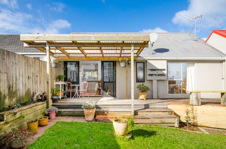 2/108 West Coast Road Glen Eden_8