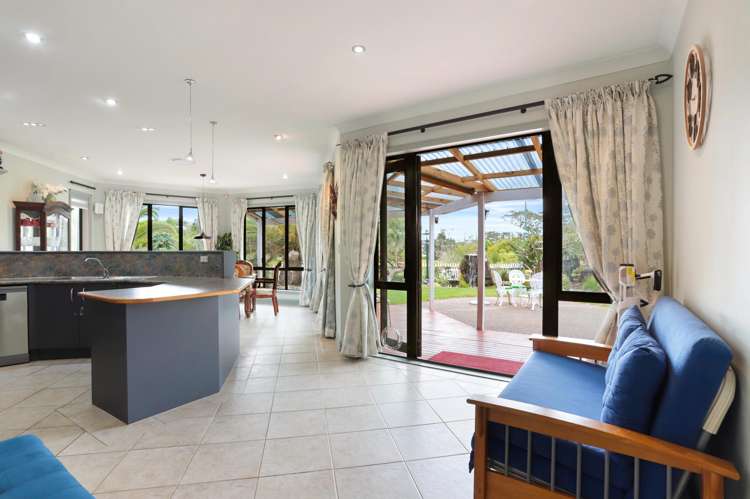 54 Roy Maloney Drive Henderson_8