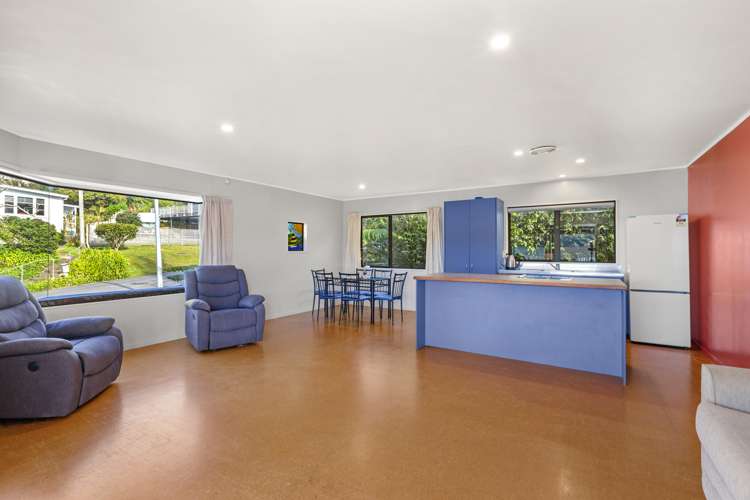 50 Lorenzen Bay Road Raglan_13