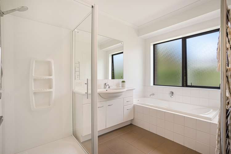 3 Solan Drive Waimauku_19