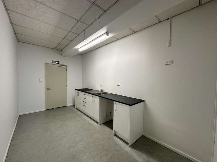 8/295 Lincoln Road Henderson_3