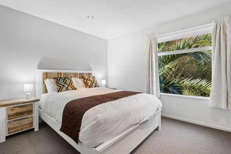 10 Euan Sarginson Place Diamond Harbour_13