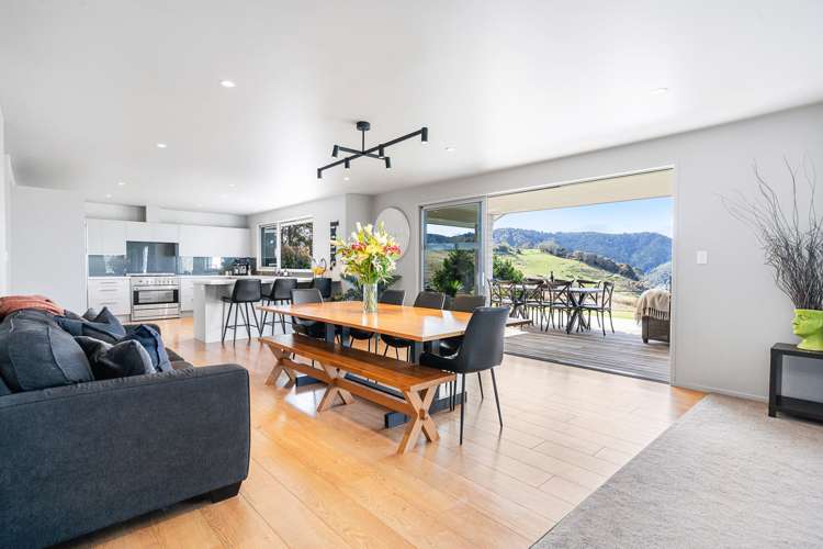 152 Valley View Road Otaika_5