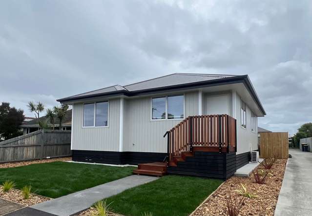 Brand New 3 Bedroom, 2 Bathroom home w/ sleepout
