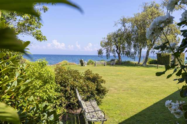 Your Own Slice of Lakefront Paradise