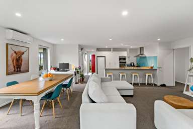 8 Pyne Crescent_2