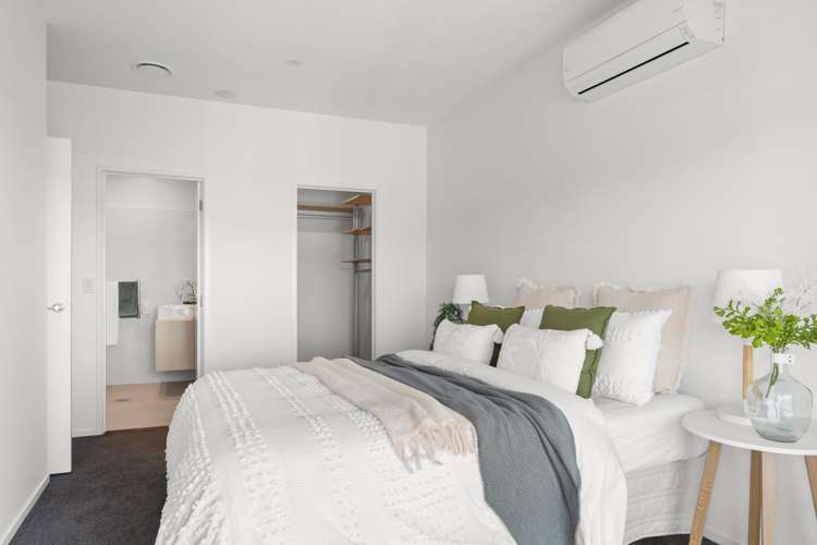 303/4 Reads Quay Gisborne_13