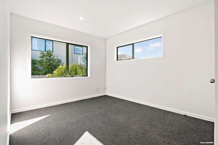 46 Joy Street Albany_34