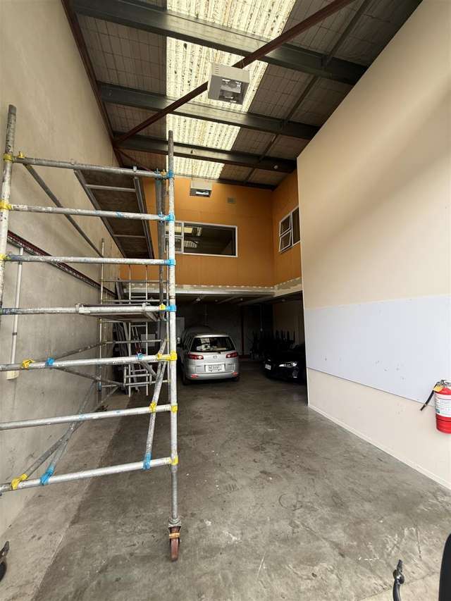 Unit 4, 98 Main Road Tawa_1