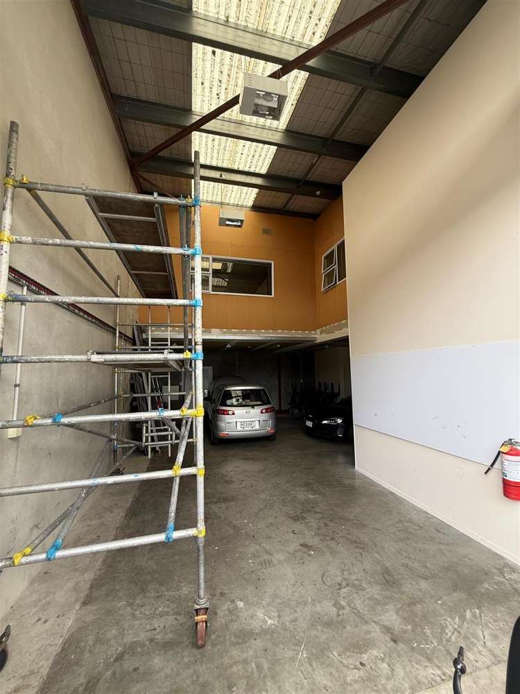 Unit 4, 98 Main Road Tawa_1