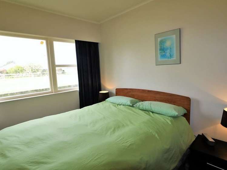 27 Hilton Road Carterton_14