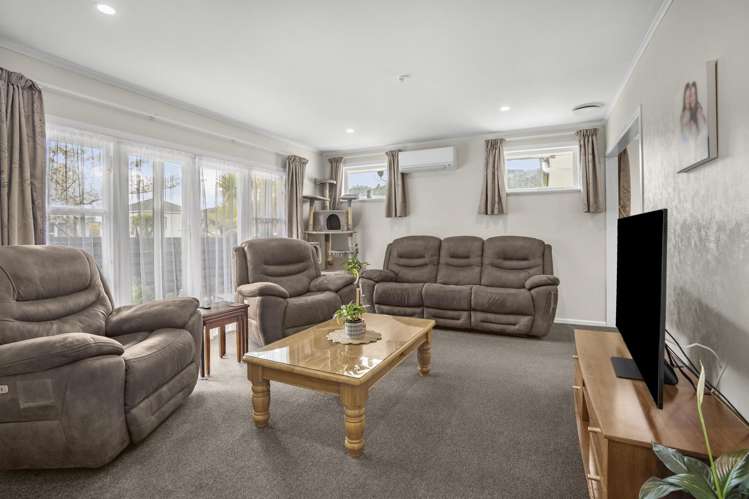 29 Korau Grove Stokes Valley_1