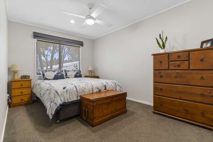 103b Woodglen Road Glen Eden_13