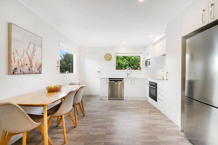 2/56 Elliot Street Howick_5