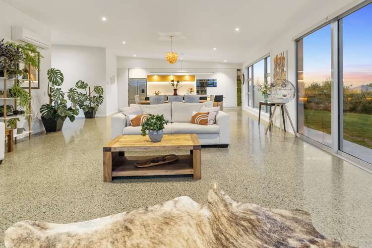 6 Shirtcliff Lane Redwood Valley_9