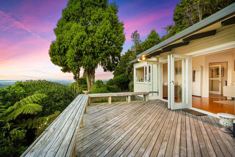 858 West Coast Road Waiatarua_8