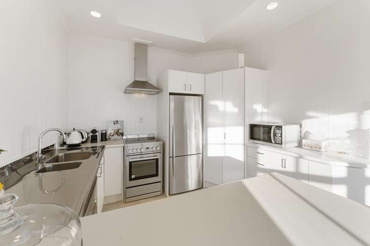 25a Tukapa Street Westown_6