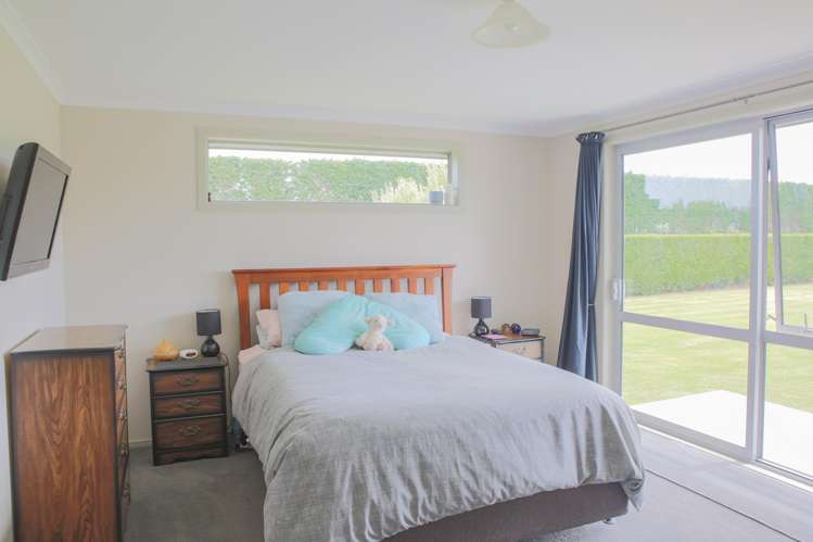 166 Wilcox Road Seaward Bush_15