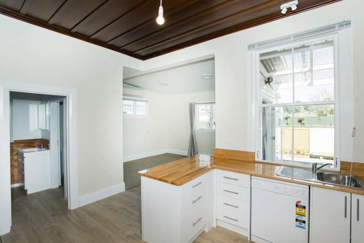 187 Crawford Road Kaiti_13