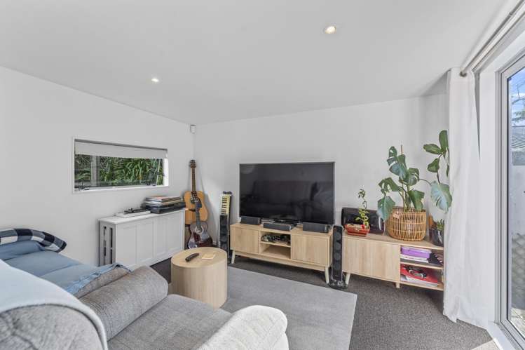 61 Renown Road Raumati South_8