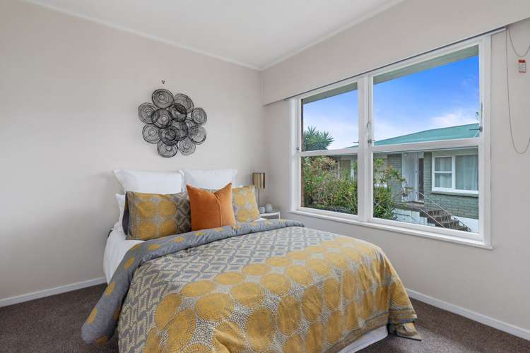 2/5 Margaret Place Milford_12